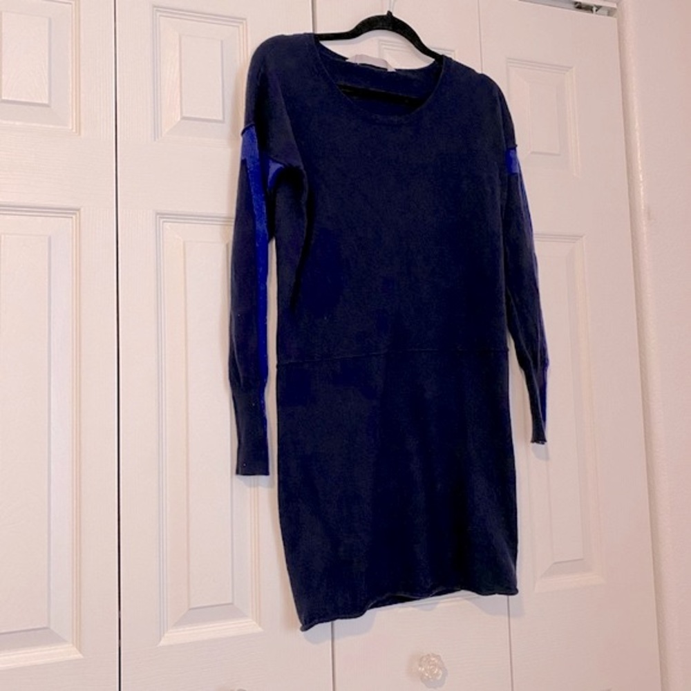 Athleta Azalia Merino Wool Long Sleeve Sweater Dress Navy  Comfy Sz Small flawed